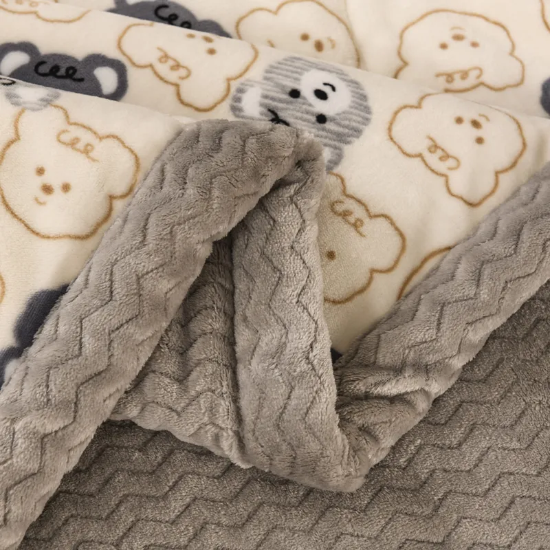 Трехслойное утолщенное стеганое одеяло из молочного флиса + двустороннее флисовое одеяло