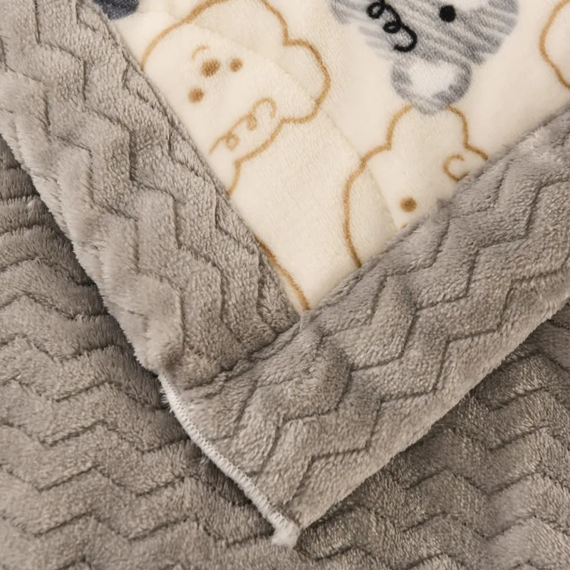 Трехслойное утолщенное стеганое одеяло из молочного флиса + двустороннее флисовое одеяло