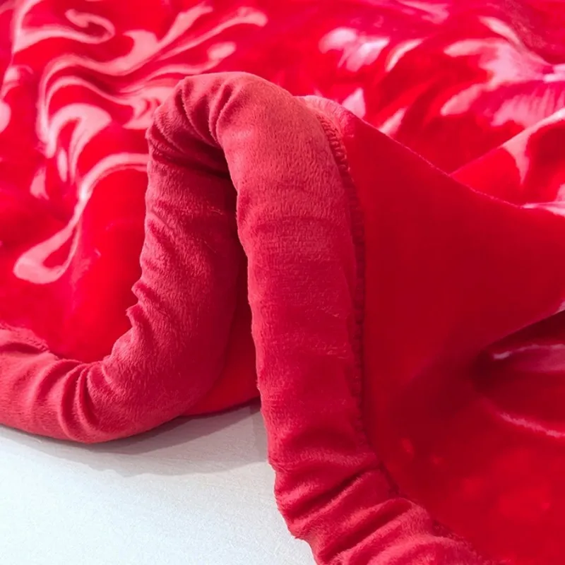 Утолщенный двухслойный свадебный ковер в виде облаков