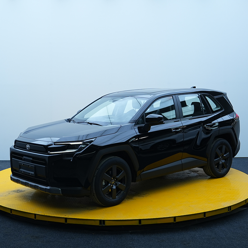 Белая Тойота RAV4