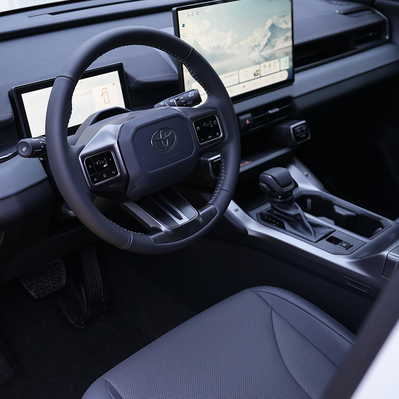 Тойота RAV4