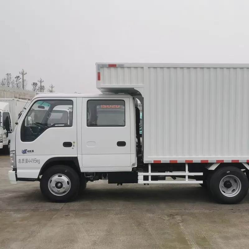 Двухрядный грузовой автомобиль с фургонной надстройкой Qingling Isuzu 100P