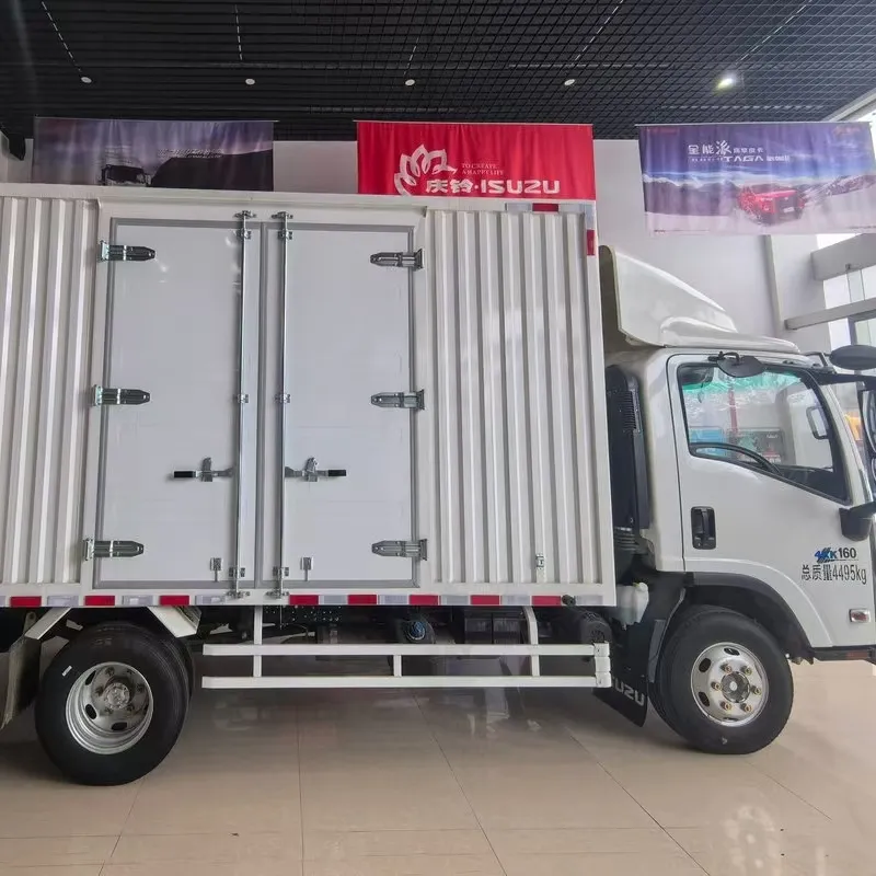 Однорядный фургонный грузовик Qingling Isuzu KV600