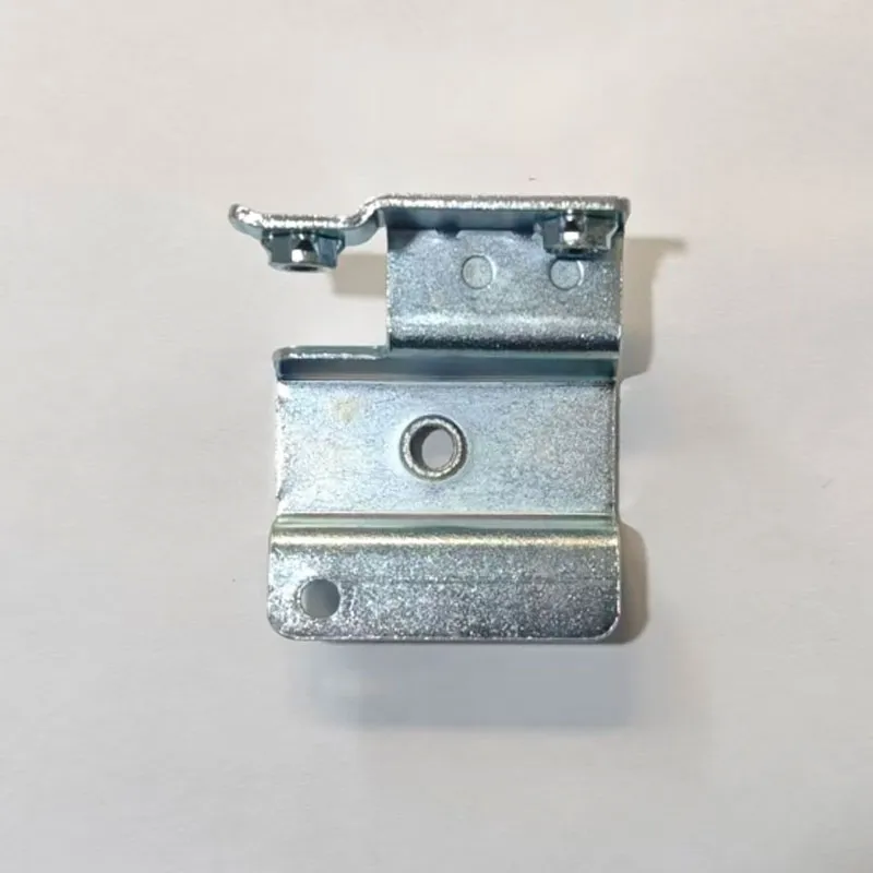 Нижняя усиливающая пластина петли