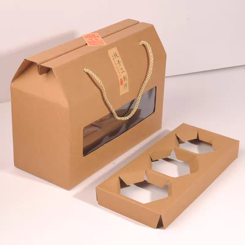 Упаковочная коробка с прозрачным окном