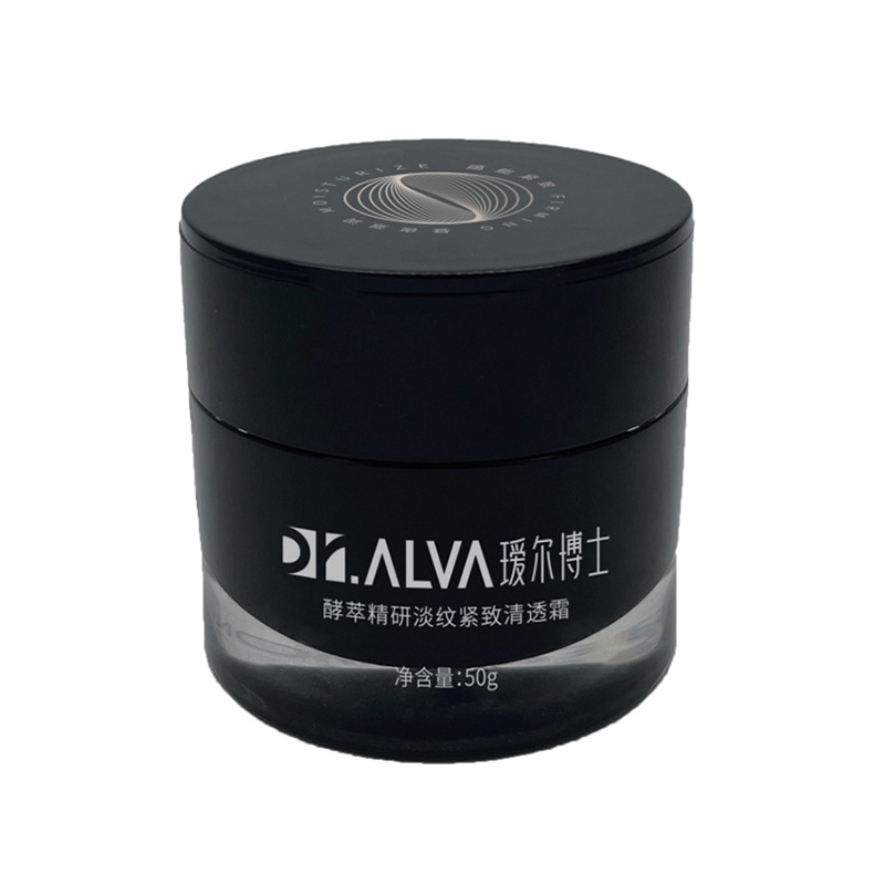 Как выбрать крема для ухода за жирной кожей лица: 7 критериев, которые действительно работают