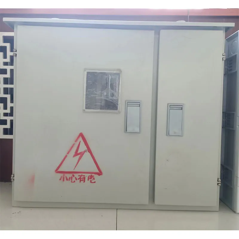 Металлическая шкаф для трехфазных четырехпроводных электросчетчиков