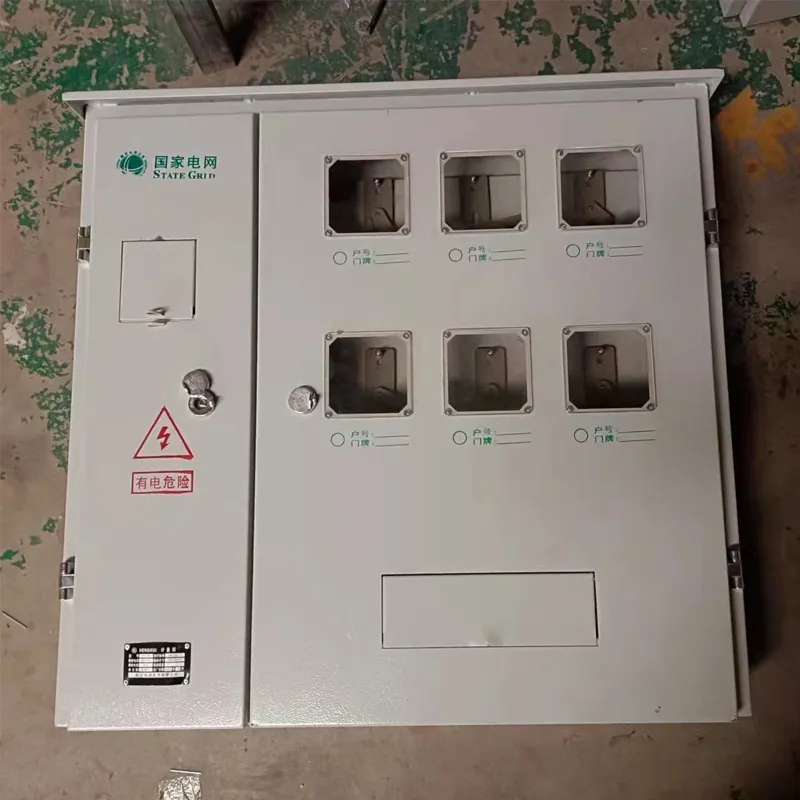 Металлическая шкаф для учета электроэнергии для шести однофазных электросчетчиков