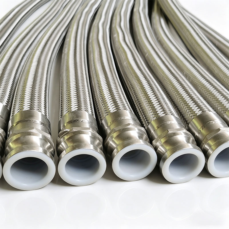 Гибкое соединение с футеровкой из PTFE
