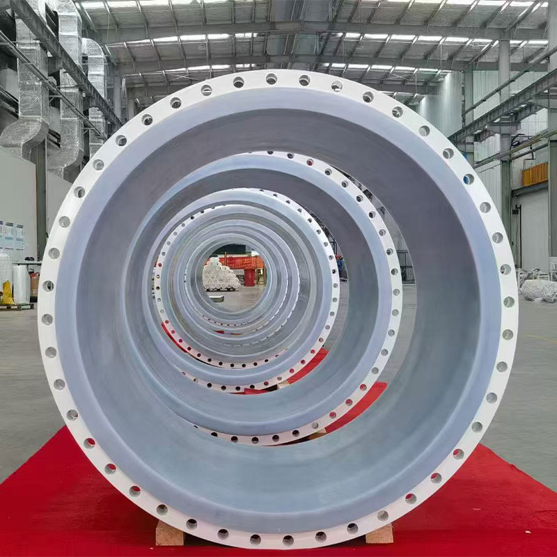 Стальной трубопровод с футеровкой из PTFE