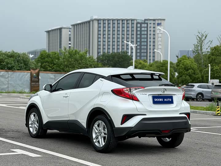 2022丰田C-HR-4