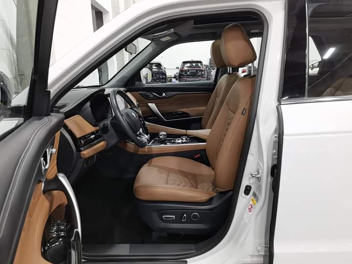 2023款长安CS95-6