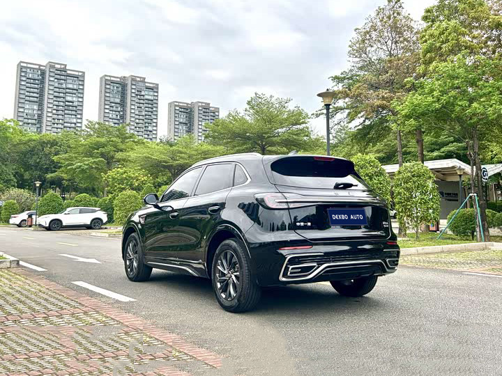 2023红旗HS5-4