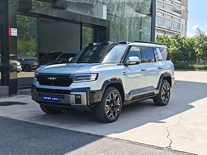 2025款方程豹8-1