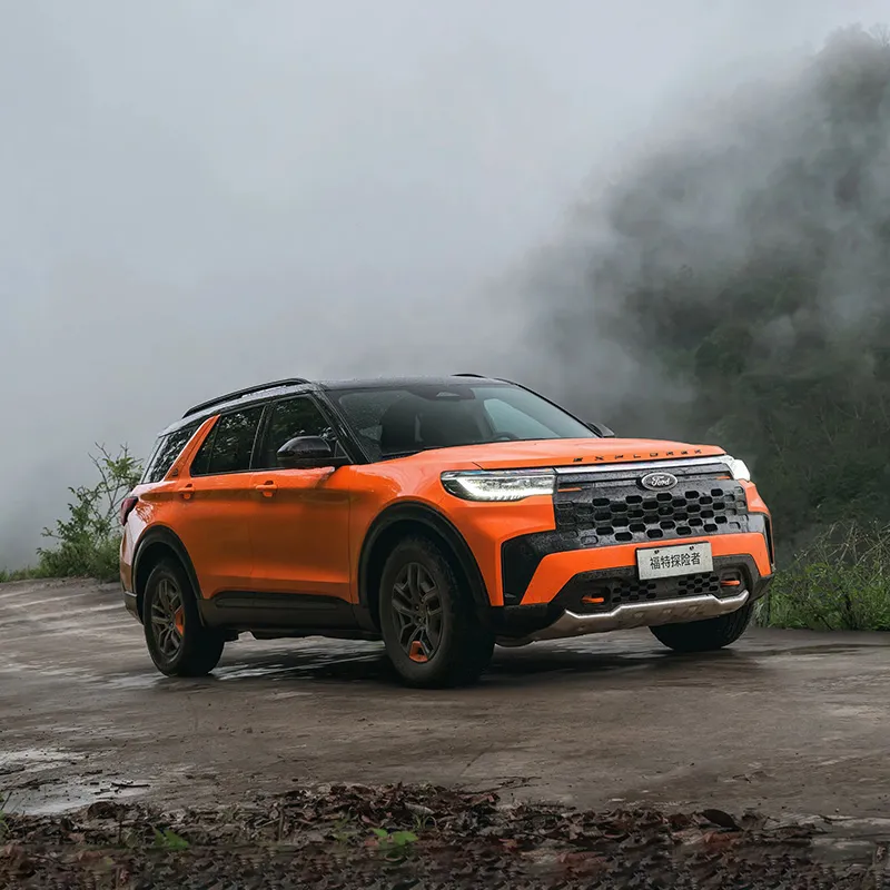 Представлен новый 5-местный внедорожник среднего и большого класса Changan Ford Explorer Kunlun Cross Edition.