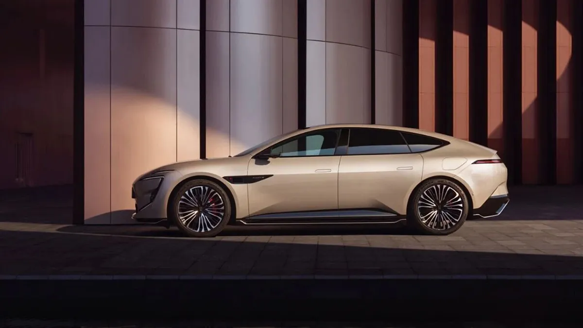 阿维塔VS享界S9-6