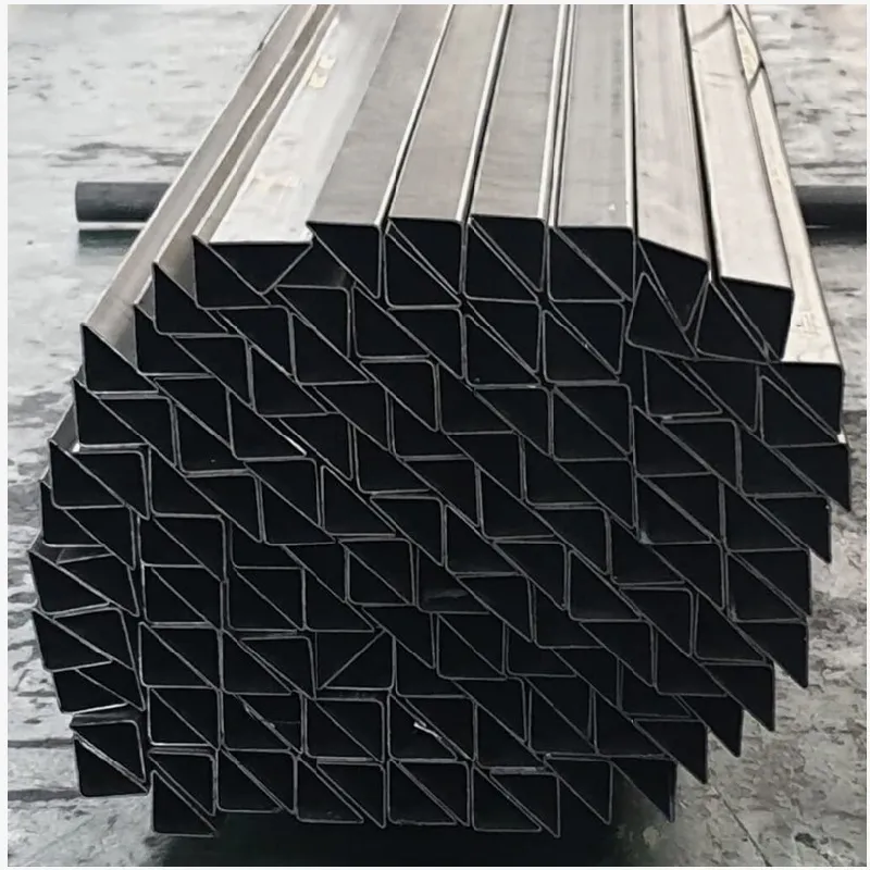 Нержавеющая треугольная труба