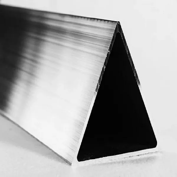 Нержавеющая треугольная труба