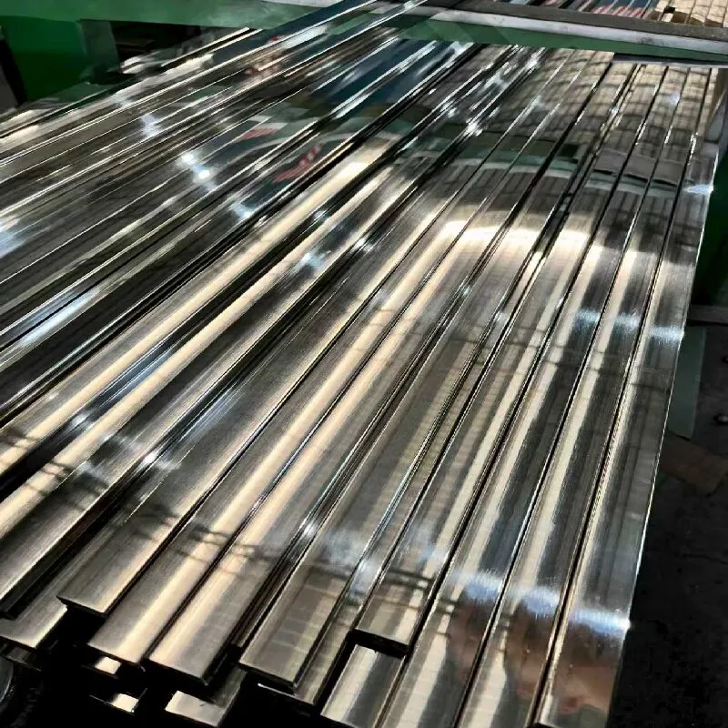 Нержавеющая прямоугольная труба с зеркальной поверхностью