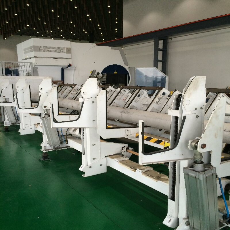 трехмерная лазерная резка труб из нержавеющей стали 304