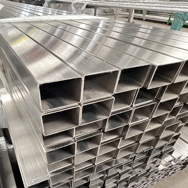 Нержавеющая квадратная труба с волочёной отделкой