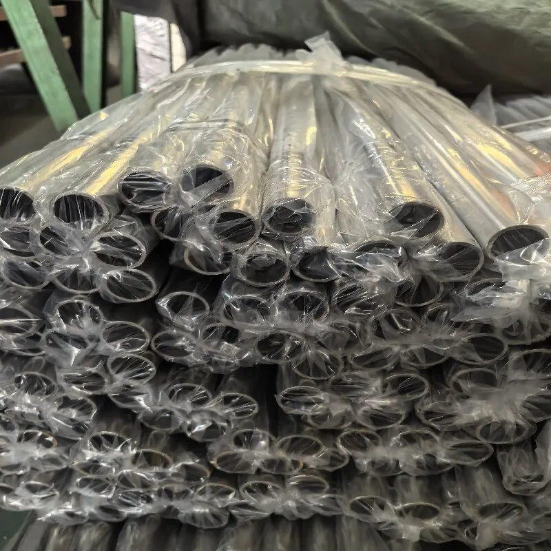 Нержавеющая круглая труба с зеркальной поверхностью