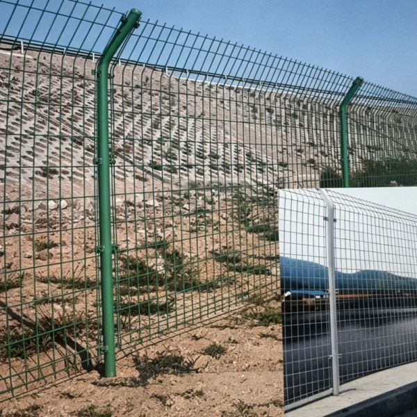 Защитная сетка для автомобильных и железных дорог