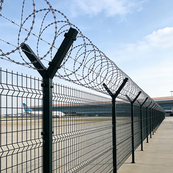 Колючая лента с ножевыми шипами