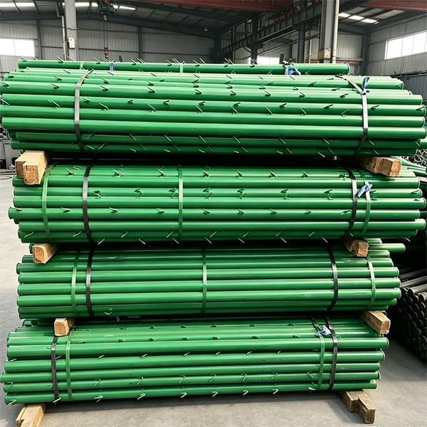 Стойка для колючей проволоки