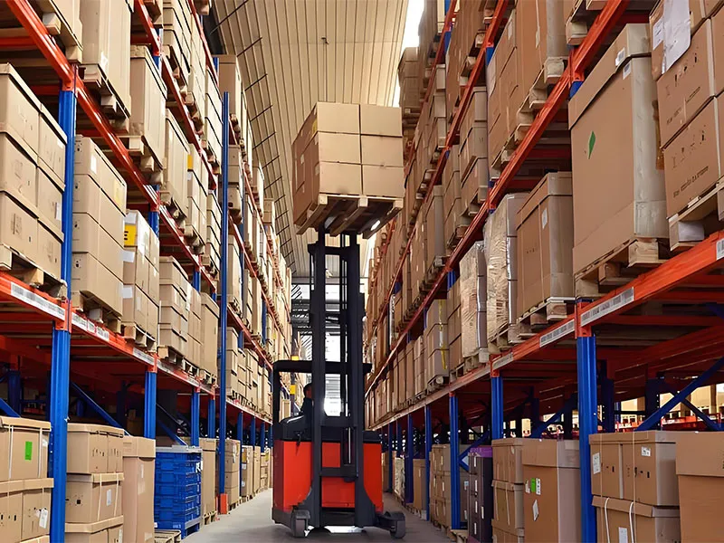 Колесо вилочного погрузчика