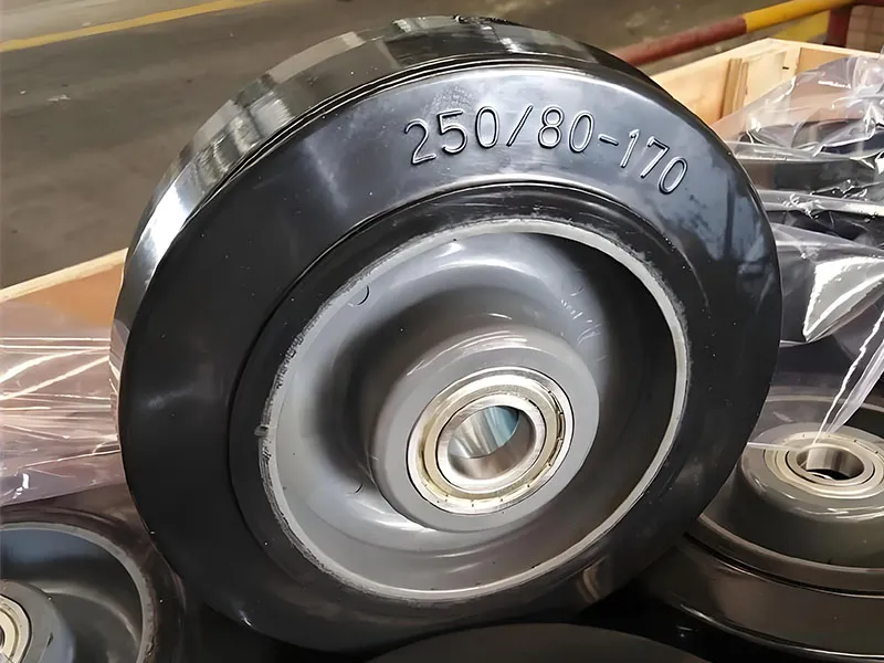 Резиновое колесо