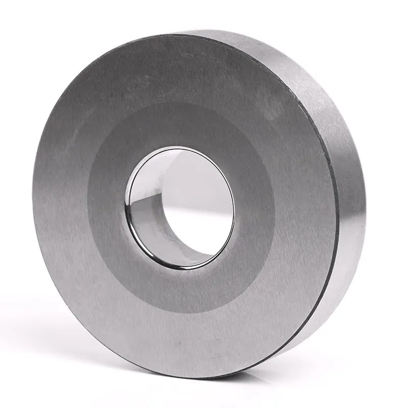 Штампы для холодной высадки и холодной экструзии из карбида