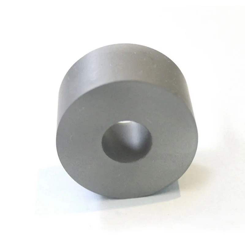 Штампы для штамповки и вырубки из карбида