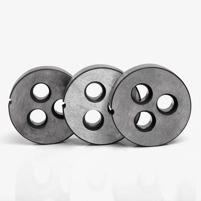 Штампы для штамповки и вырубки из карбида