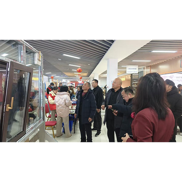 Весенний бриз обновляется: строим лучшие дома с помощью изобретательности: компания Jinruit Doors and Windows дебютирует на весенней ярмарке в Ишанхуэй.