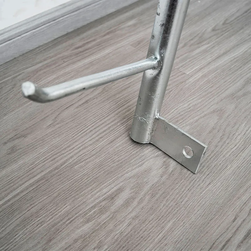 Кронштейн-лестница для опор ЛЭП