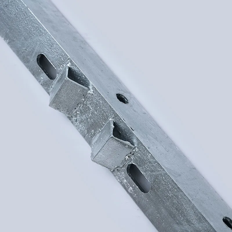 Траверса из уголковой стали для опор ЛЭП