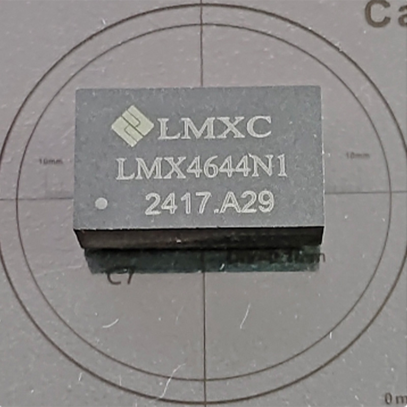 LMX4644
