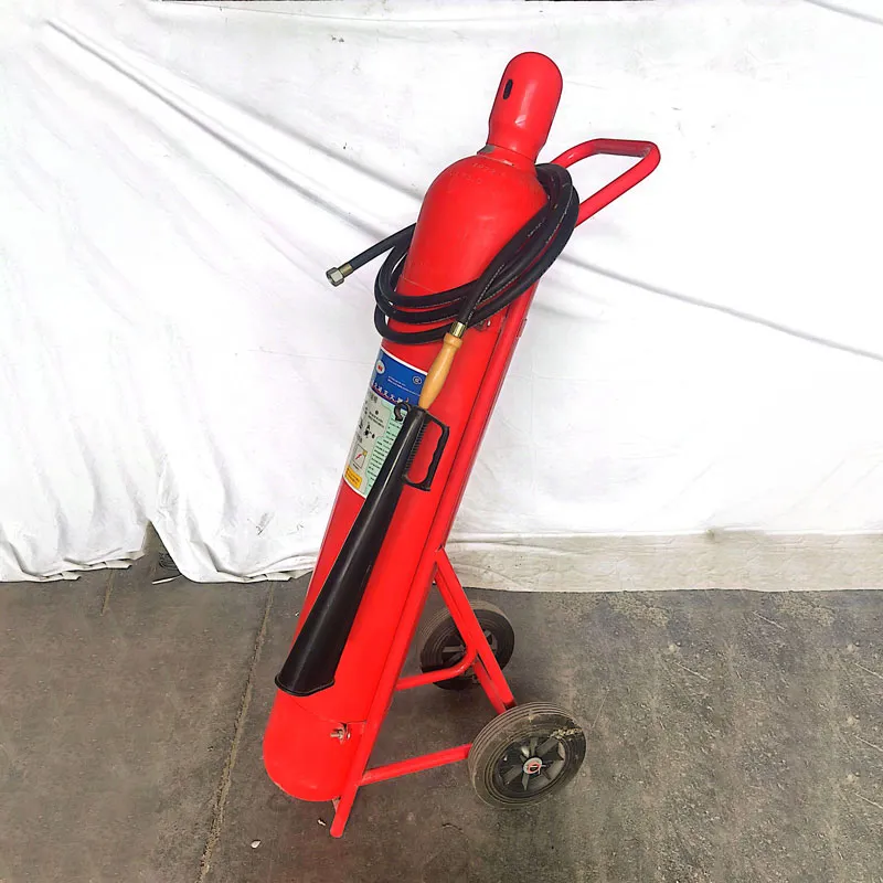 Возимый углекислотный огнетушитель MTT/BE24