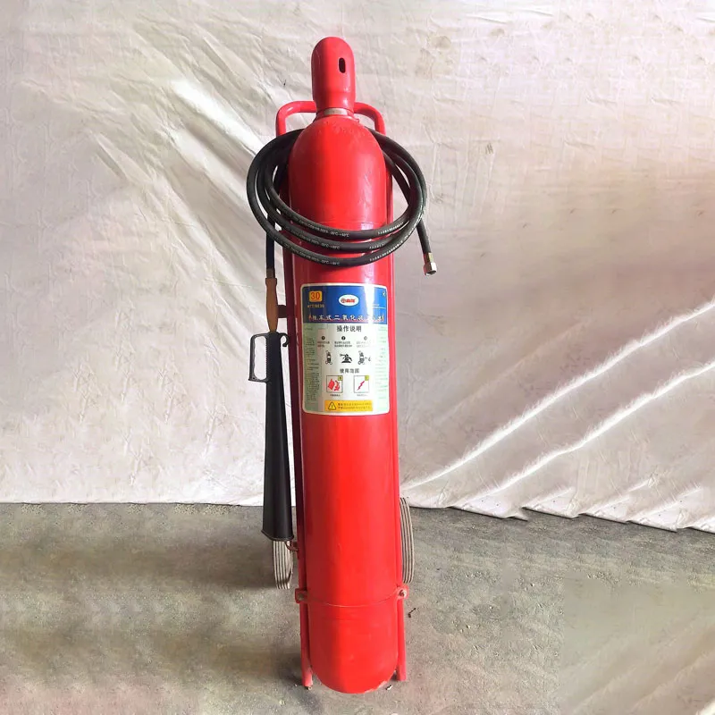 Возимый углекислотный огнетушитель MTT/BE30