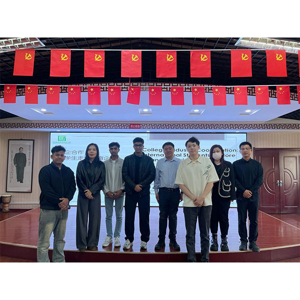 Компания Jinan Xin San Plastics Co., Ltd. успеш...