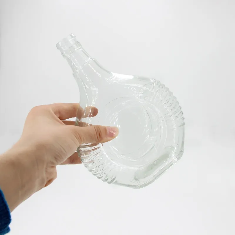 Бутылки из прозрачного стекла y-198