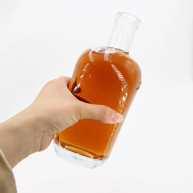 Возвратная стеклянная бутылка для водки RON1914, 700 мл, с пробковой закупоркой