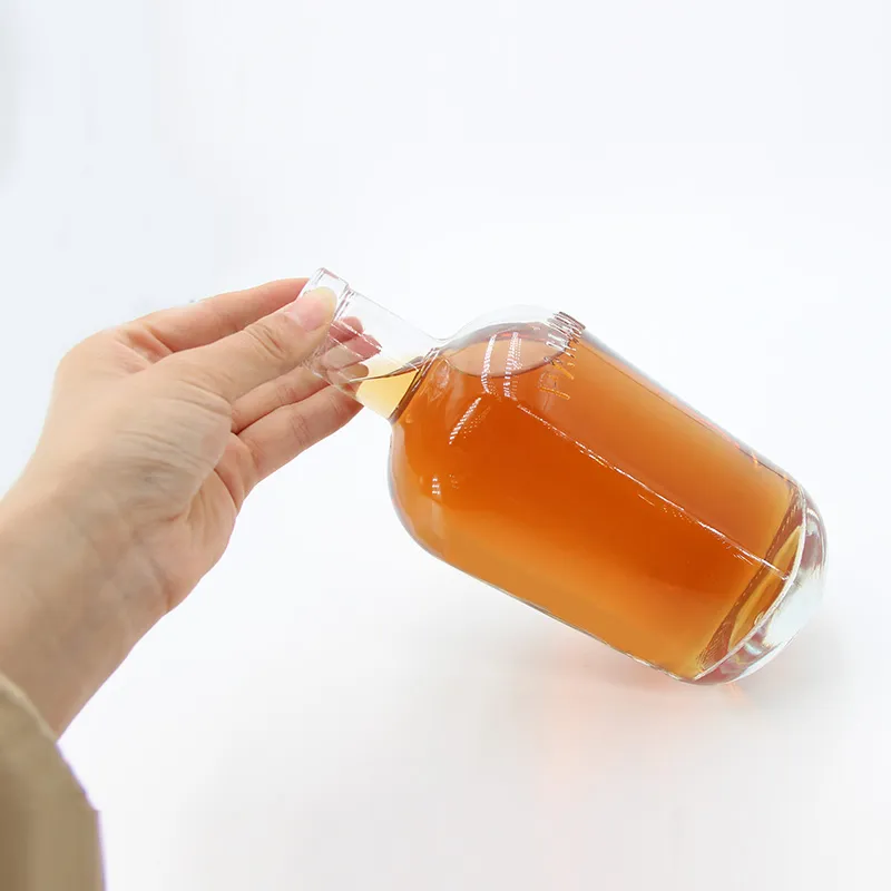 Возвратная стеклянная бутылка для водки RON1914, 700 мл, с пробковой закупоркой