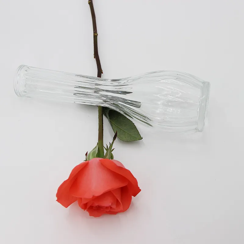 Лёгкая стеклянная ваза 2900 для стола под один цветок