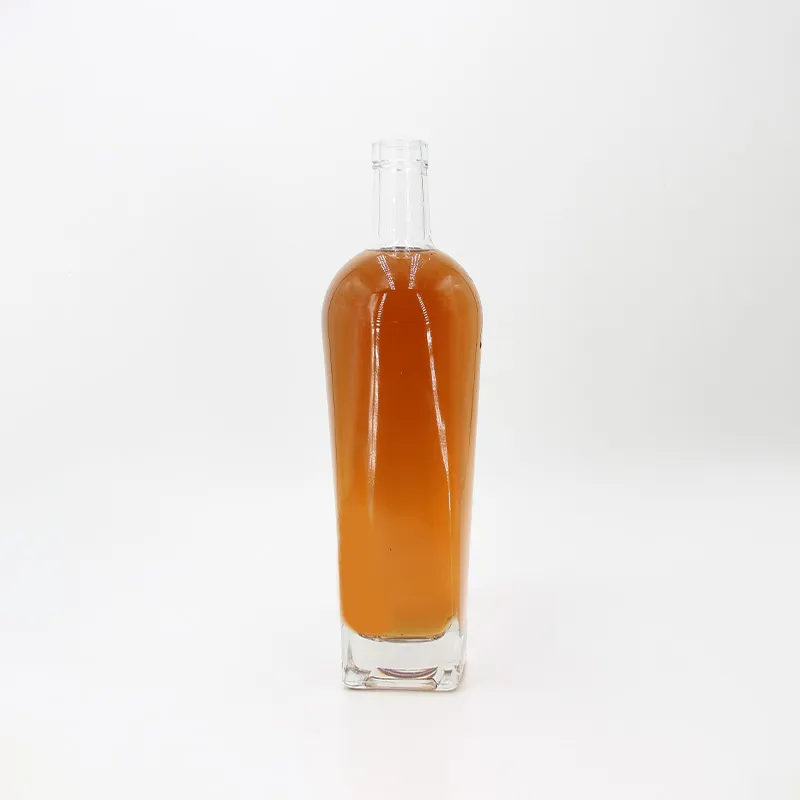 Стеклянная бутылка 3104 для водки объёмом 700 м...