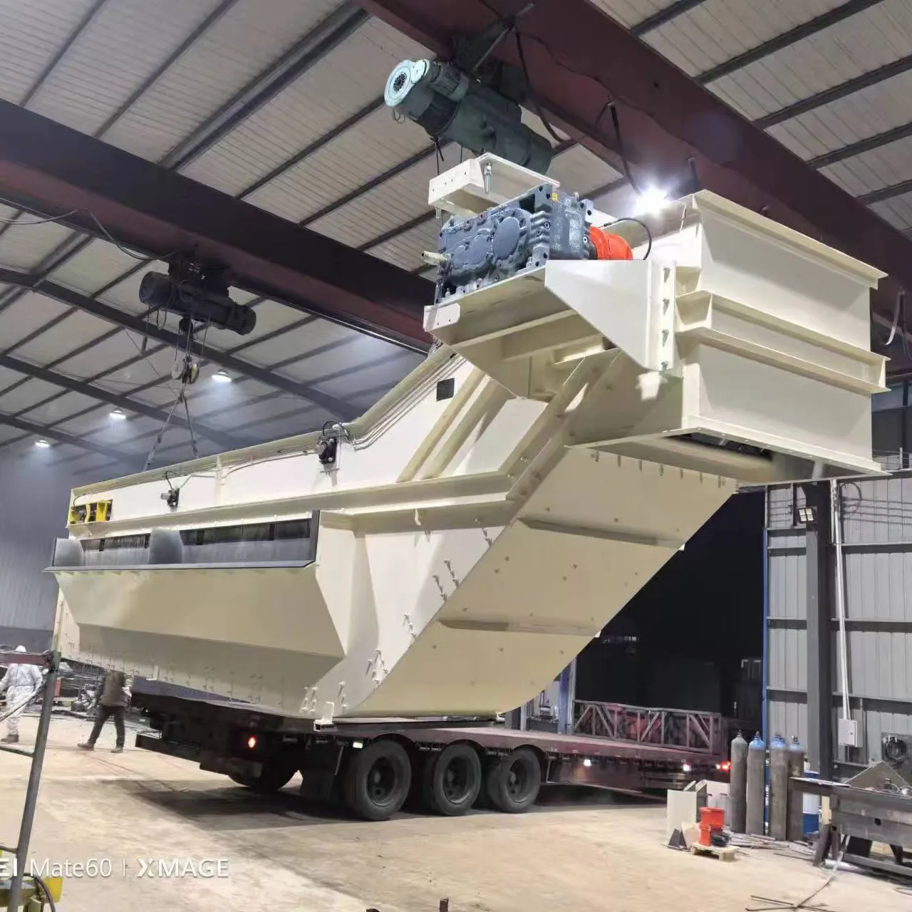 Компания Wen’an County Pulangde Mining Machinery Co., Ltd. специализируется на производстве тяжелых и средних неглубоких желобчатых сепараторов, вибрационных грохотов, скребковых конвейеров и комплектных наборов принадлежностей.