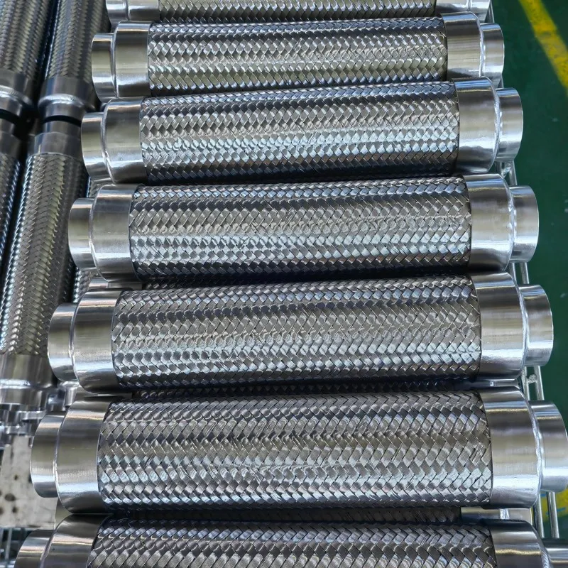 Металлические гибкие шланги с патрубковым соединением