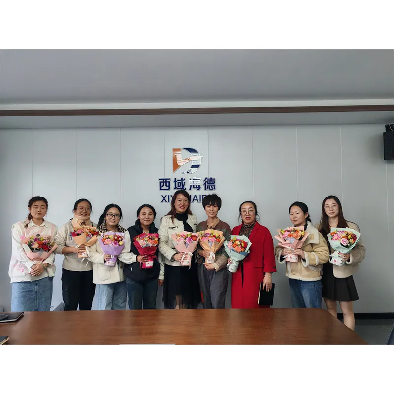 В ООО «Синьцзян Сиюй Хайдэ Строительные Стальные Конструкции» прошло тематическое мероприятие, посвящённое празднованию Женского дня 8 Марта