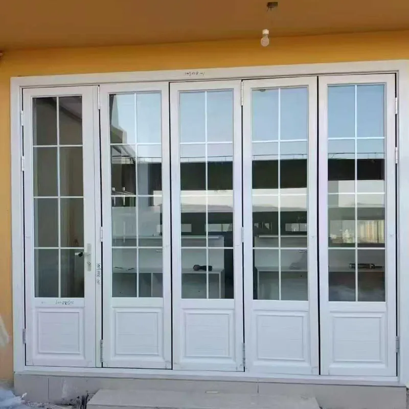 Стеклянные складные двери